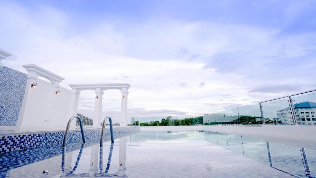 B2 Phuket Premier Hotel Exterior foto